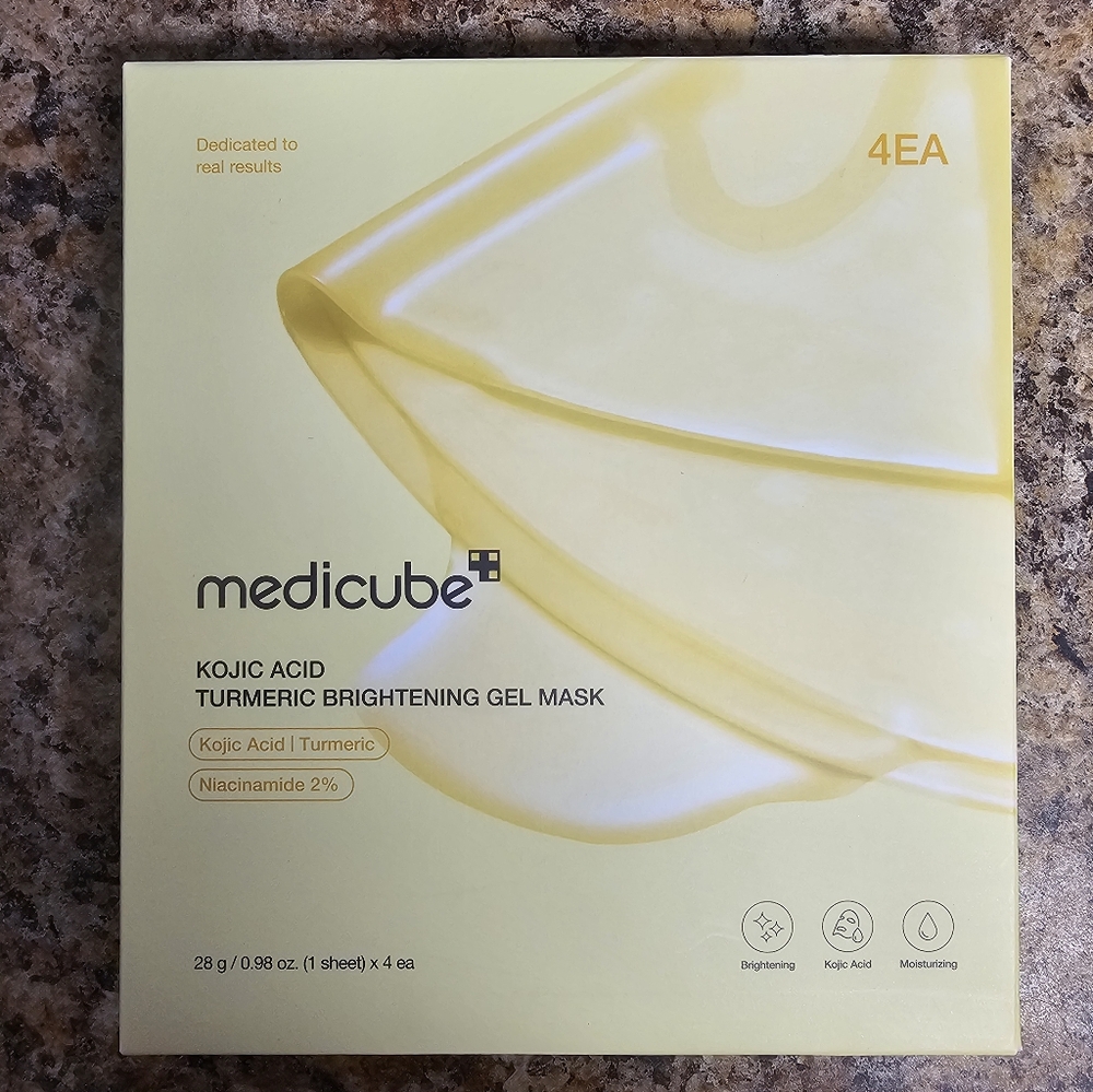 MEDICUBE Kojic Acid Turmeric Brightening Gel Mask